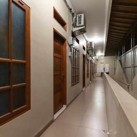 Reddoorz At Joyce Guest House Medan Exterior photo