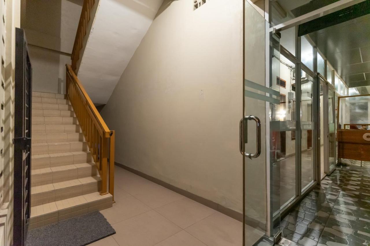 Reddoorz At Joyce Guest House Medan Exterior photo