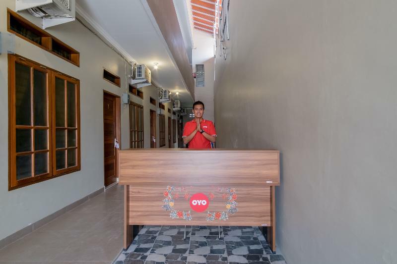 Reddoorz At Joyce Guest House Medan Exterior photo